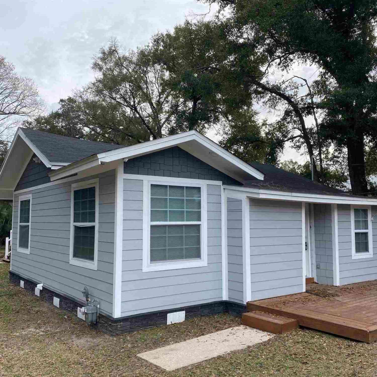 Homes For Rent - 117 Bayliss Ct<br/> Pensacola, FL 32505