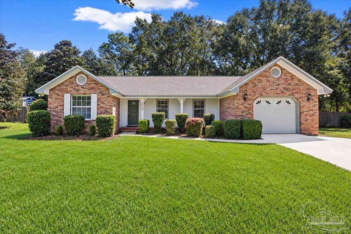 Homes For Sale - 6448 Imperial Dr<br/> Milton, FL 32570