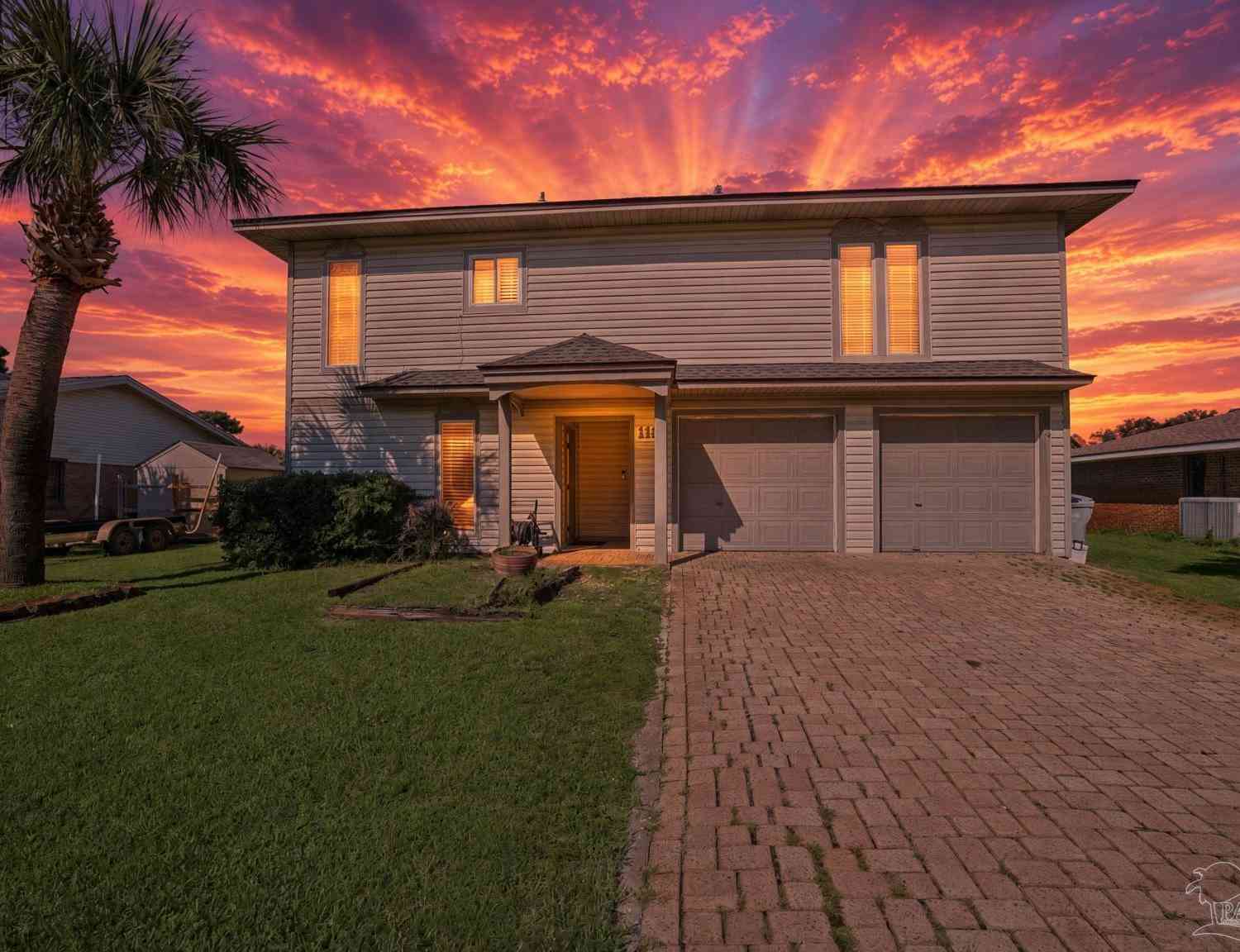 Homes For Sale - 1153 Sunset Ln<br/> Gulf Breeze, FL 32563