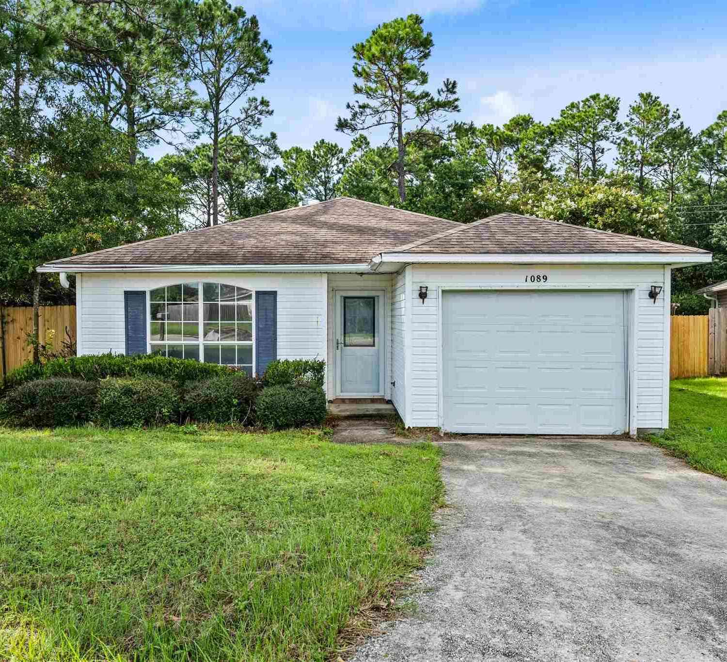 Homes For Sale - 1089 Antigua Cir<br/> Pensacola, FL 32506