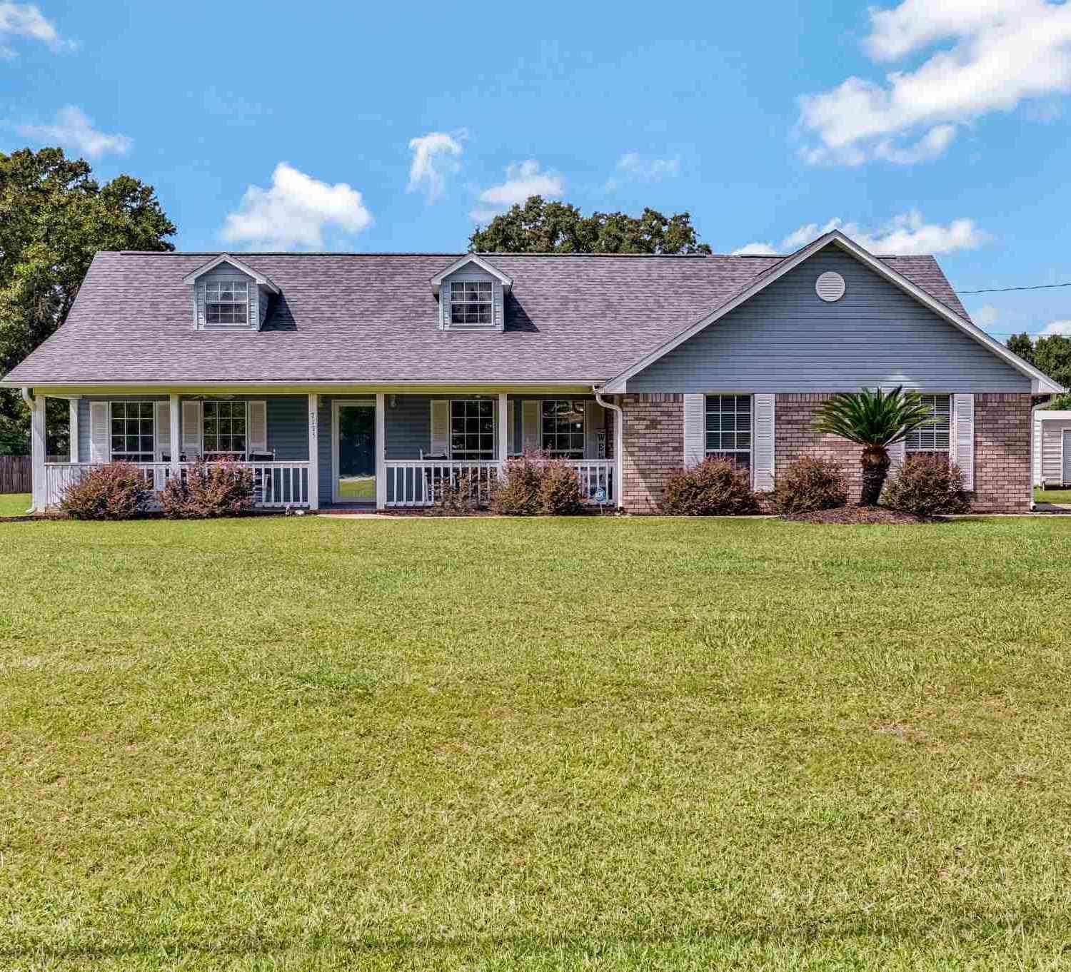 Homes For Sale - 7175 N Hwy 95a<br/> Molino, FL 32577