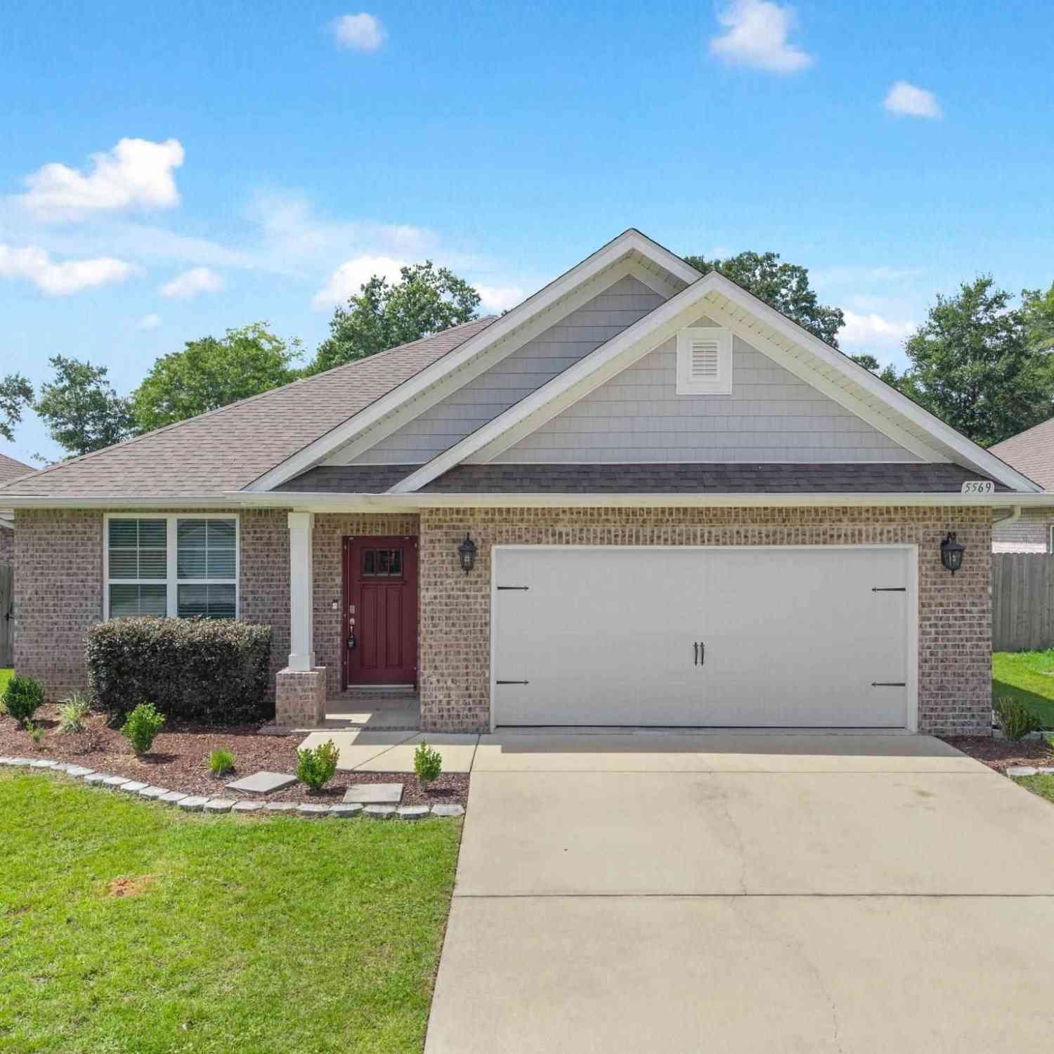 Homes For Sale - 5569 Caden Ct<br/> Pace, FL 32571