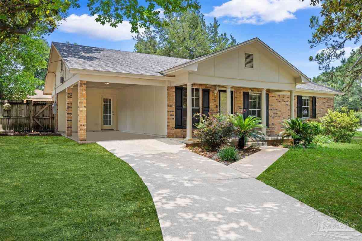 Homes For Sale - 101 NE Oregon Dr<br/> Ft Walton Beach, FL 32548