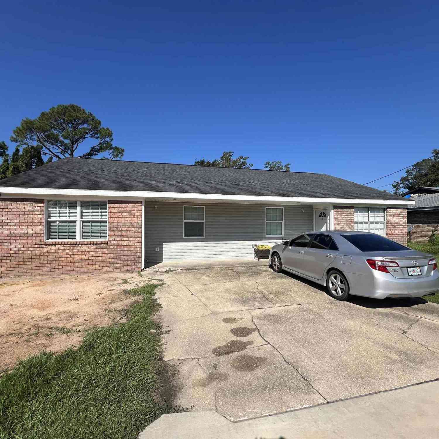 Homes For Rent - 927 Bremen Ave #A<br/> Pensacola, FL 32507
