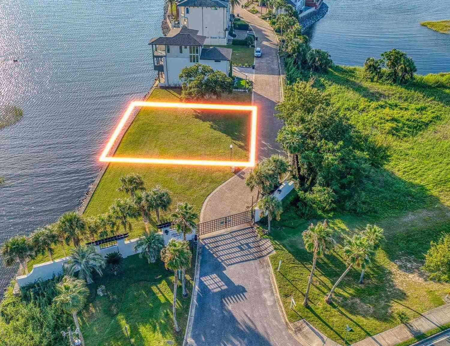 Vacant Land For Sale - 4 Wharf Ave<br/> Pensacola, FL 32502