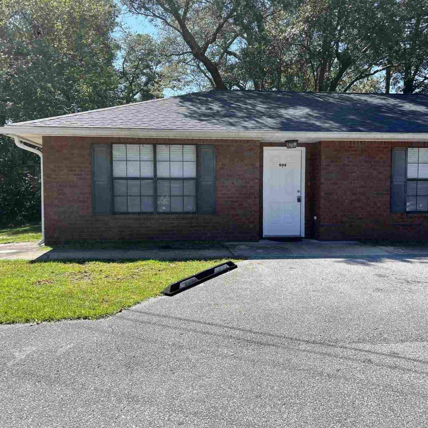 Homes For Rent - 9916 Guidy Ln #502<br/> Pensacola, FL 32514