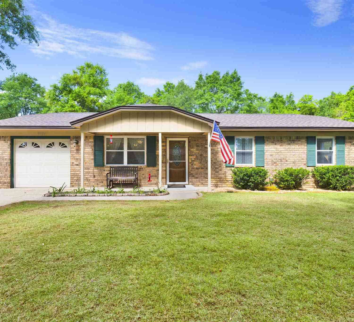 Homes For Sale - 5131 Oakleaf Dr<br/> Pace, FL 32571