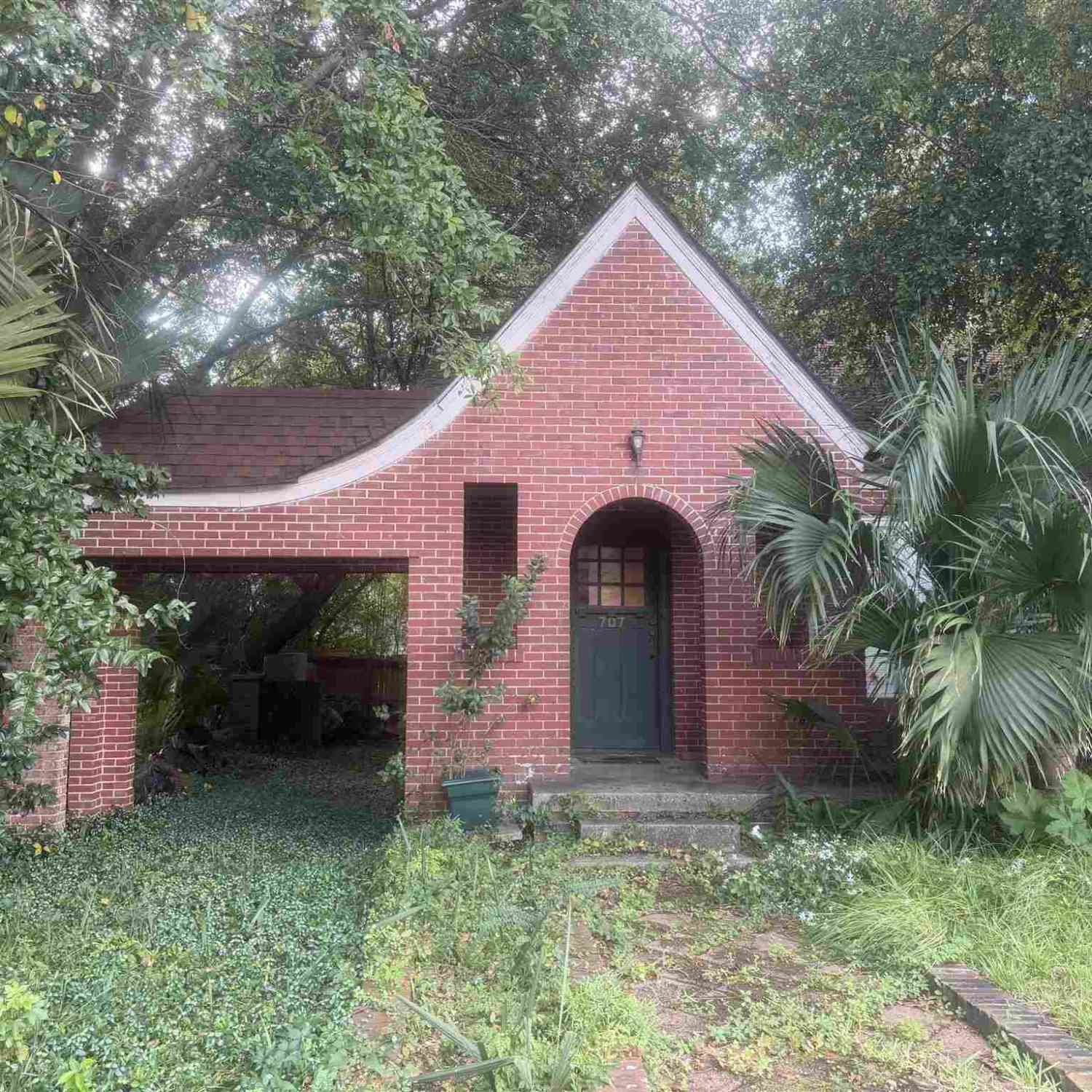Homes For Sale - 707 N Baylen St<br/> Pensacola, FL 32501