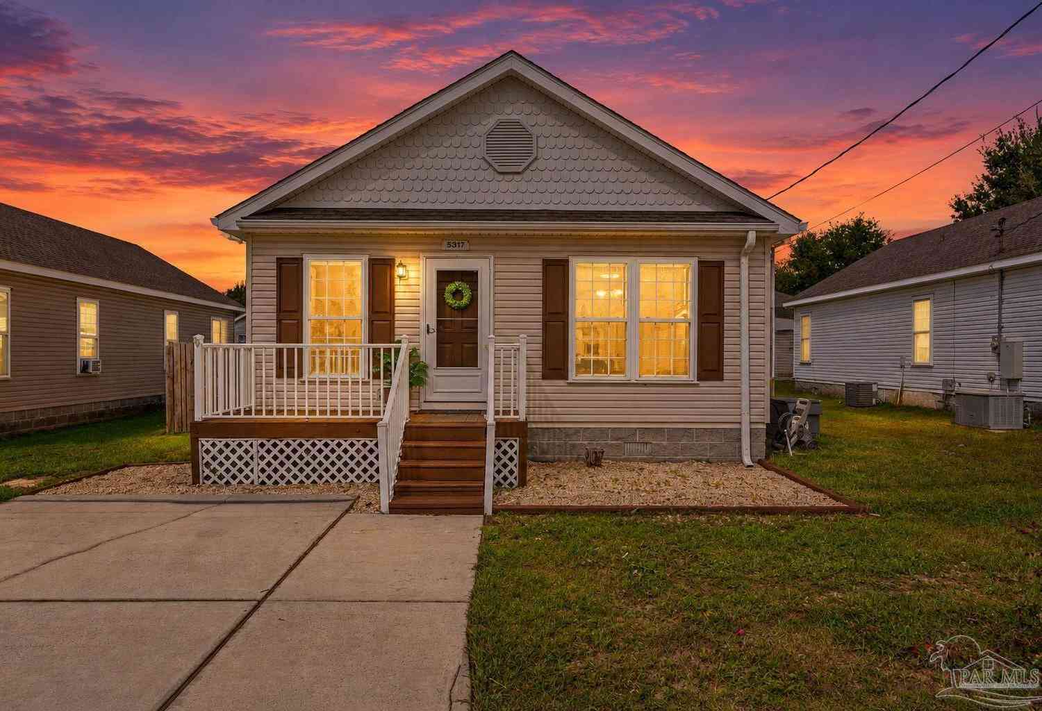 Homes For Sale - 5317 Yellow Bluff Rd<br/> Pensacola, FL 32507