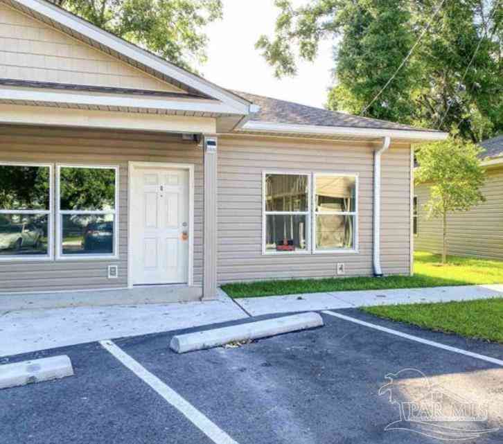 Homes For Rent - 2425 E Johnson Ave #G<br/> Pensacola, FL 32514