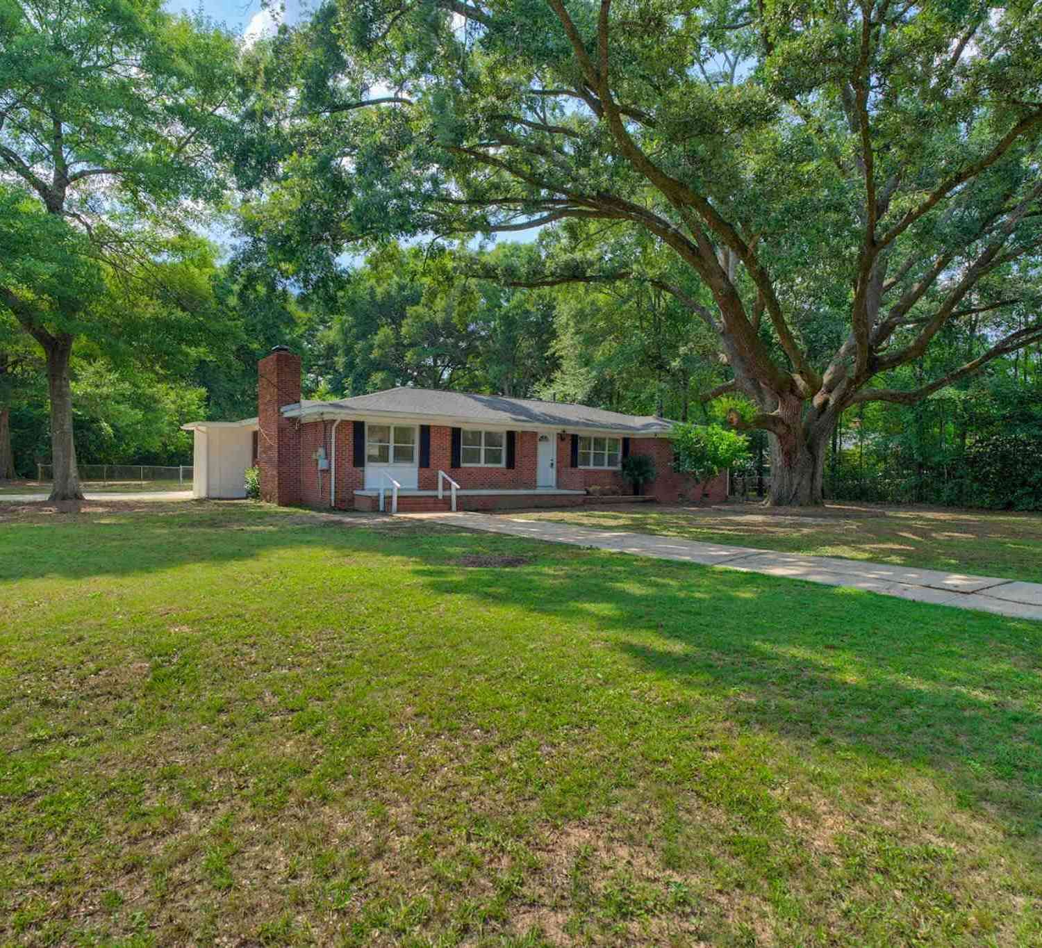Homes For Sale - 6425 Aspen Ave<br/> Santa Rosa County, Milton, FL 32570