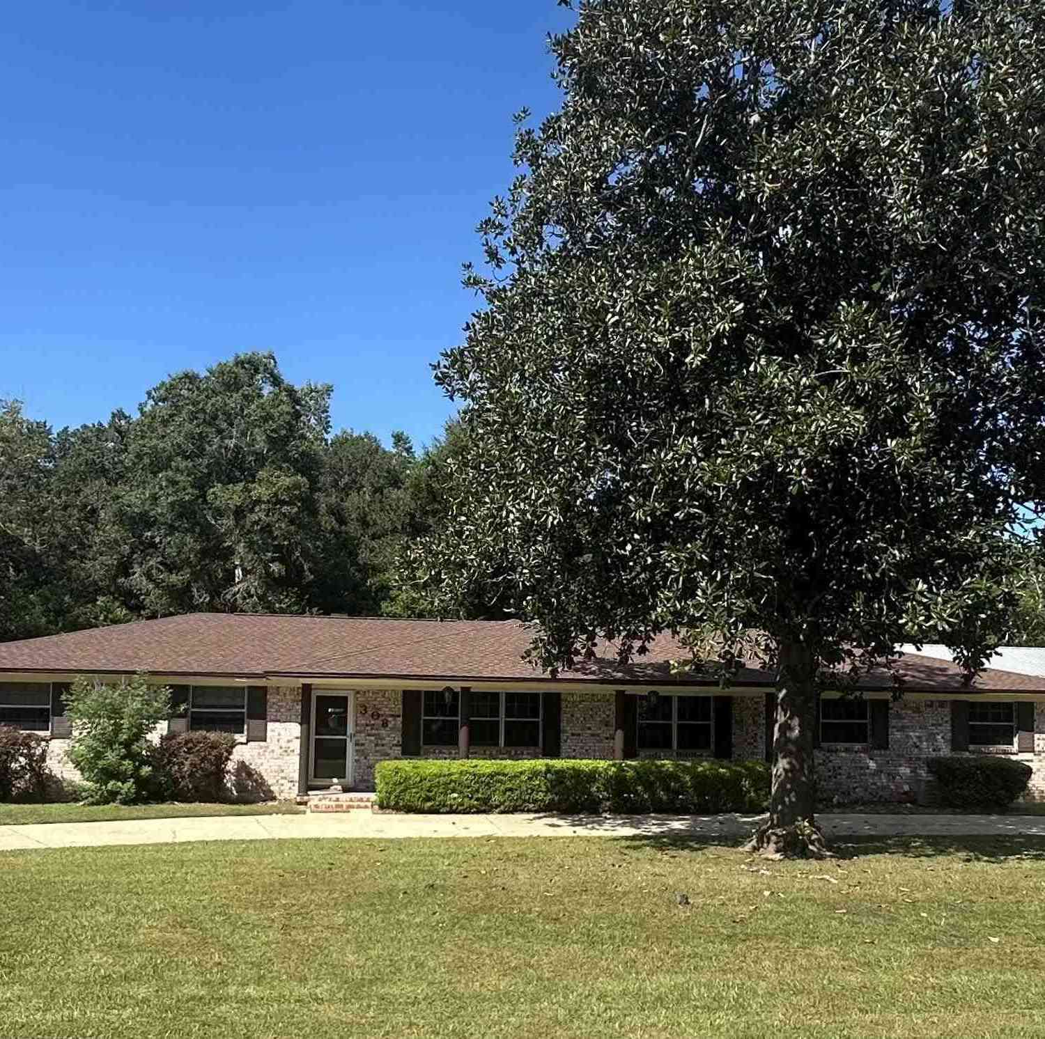 Homes For Sale - 308 Vera St<br/> Pensacola, FL 32514