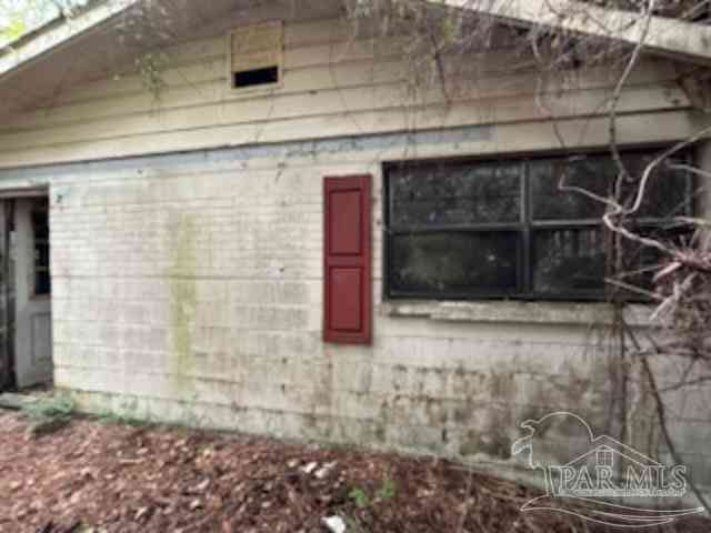 Homes For Sale - 7350 Munson Hwy<br/> Milton, FL 32570