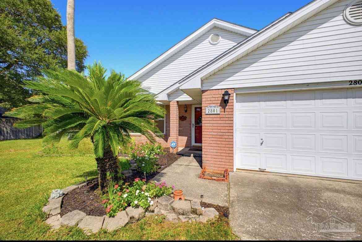 Homes For Sale - 2801 Brassie Cir<br/> Navarre, FL 32566