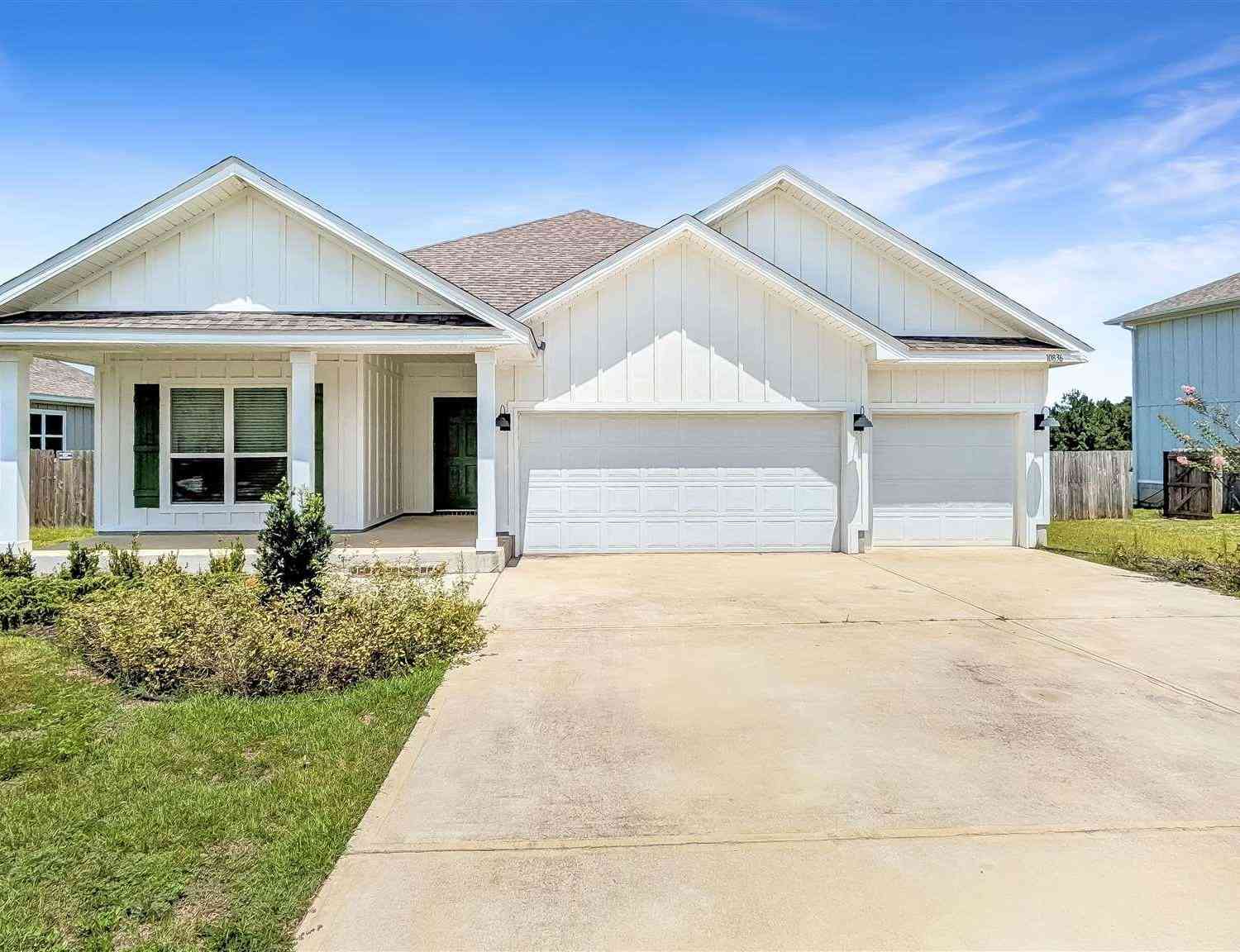 Homes For Rent - 10836 Blacktail Loop<br/> Pensacola, FL 32526