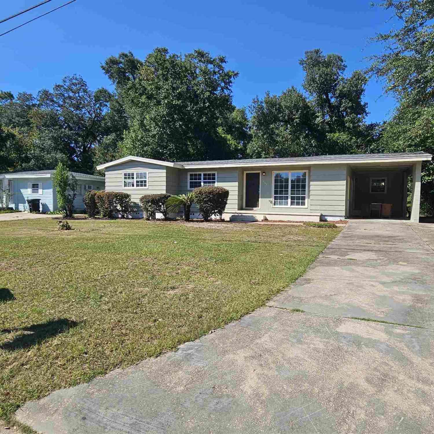 Homes For Sale - 150 Springdale Cir<br/> Escambia County, Pensacola, FL 32503