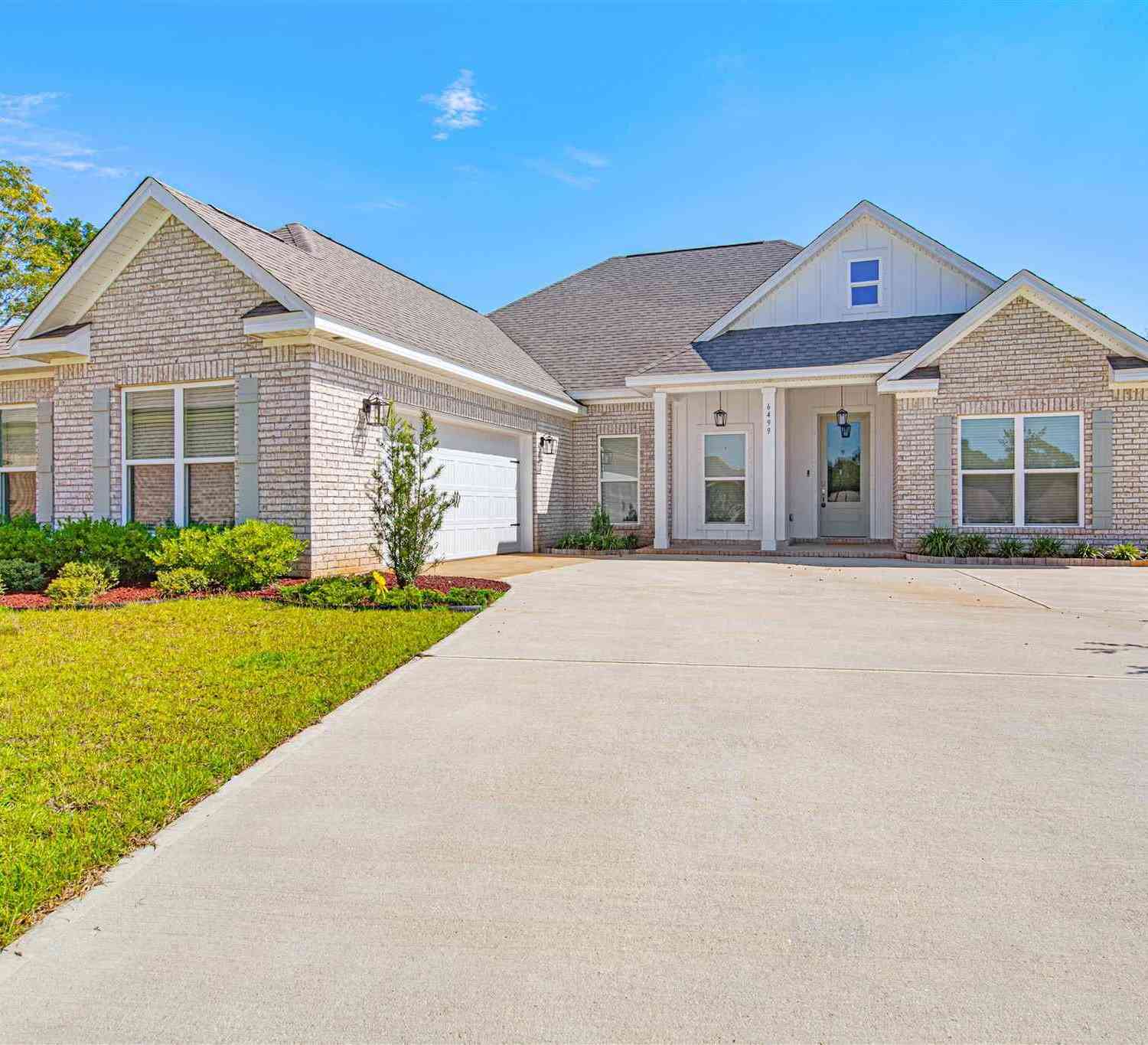 Homes For Rent - 6499 Ledgestone Ct<br/> Pensacola, FL 32526