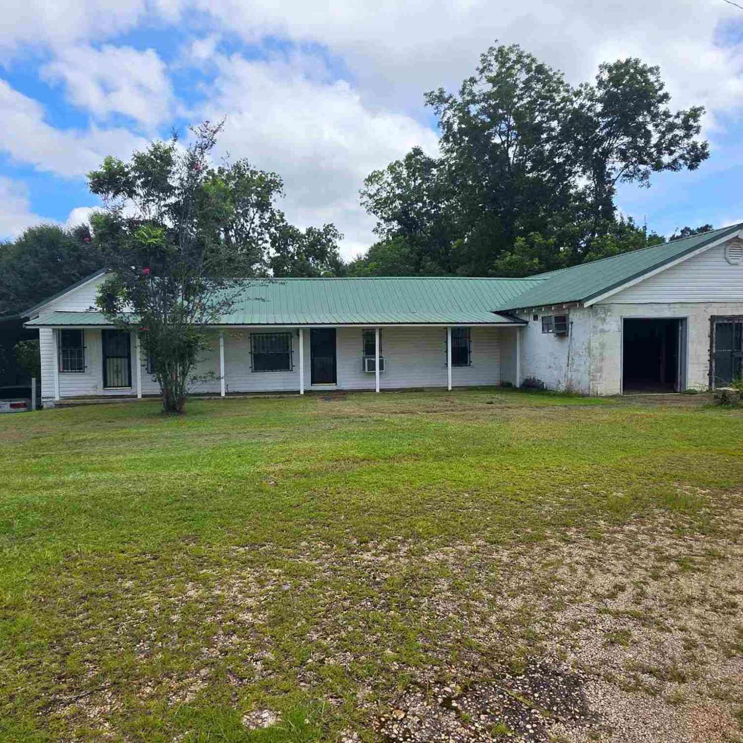 Homes For Sale - 6200 Arthur Brown Rd<br/> Escambia County, Walnut Hill, FL 32568