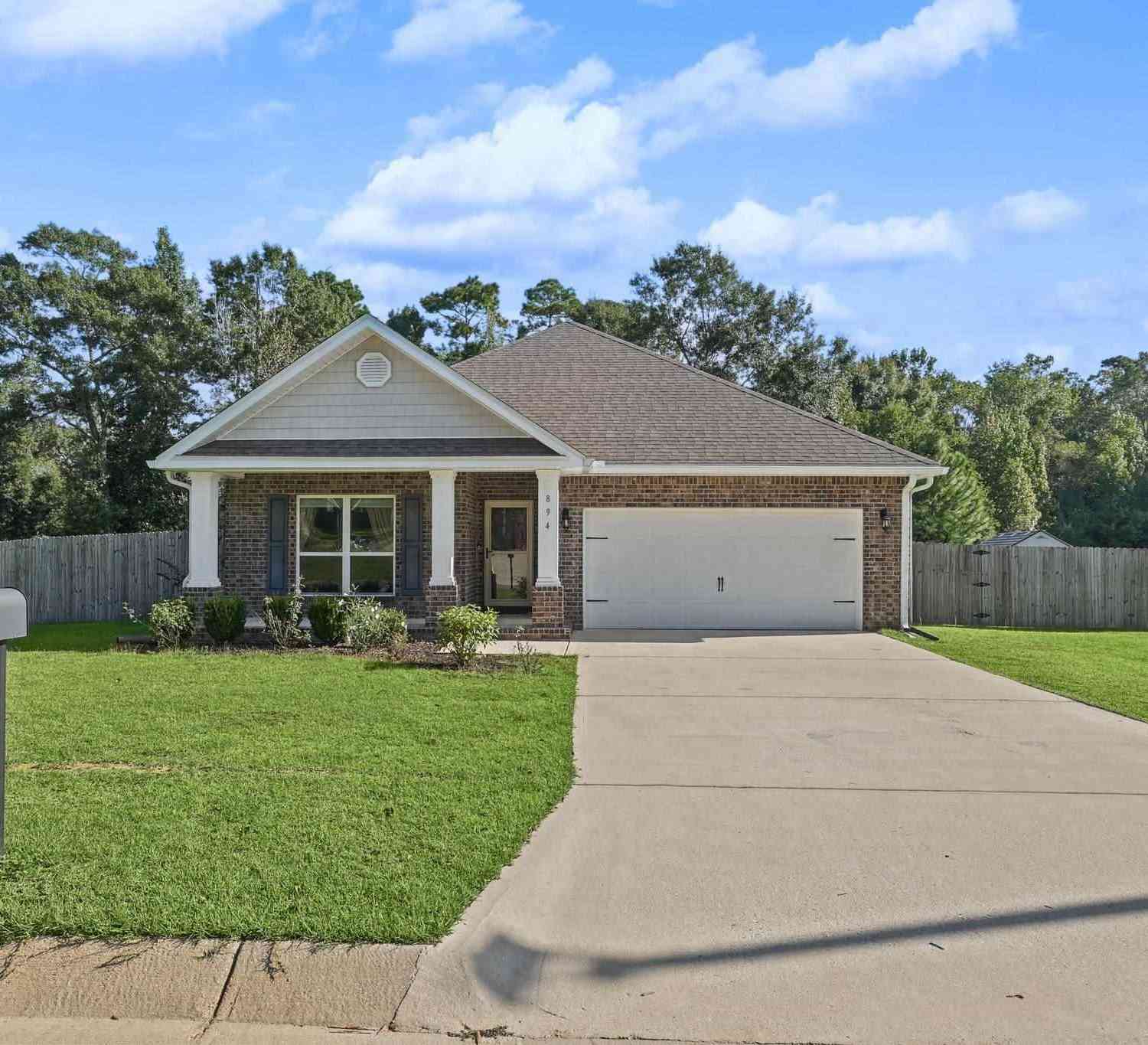 Homes For Sale - 894 Jesse Dr<br/> Cantonment, FL 32533