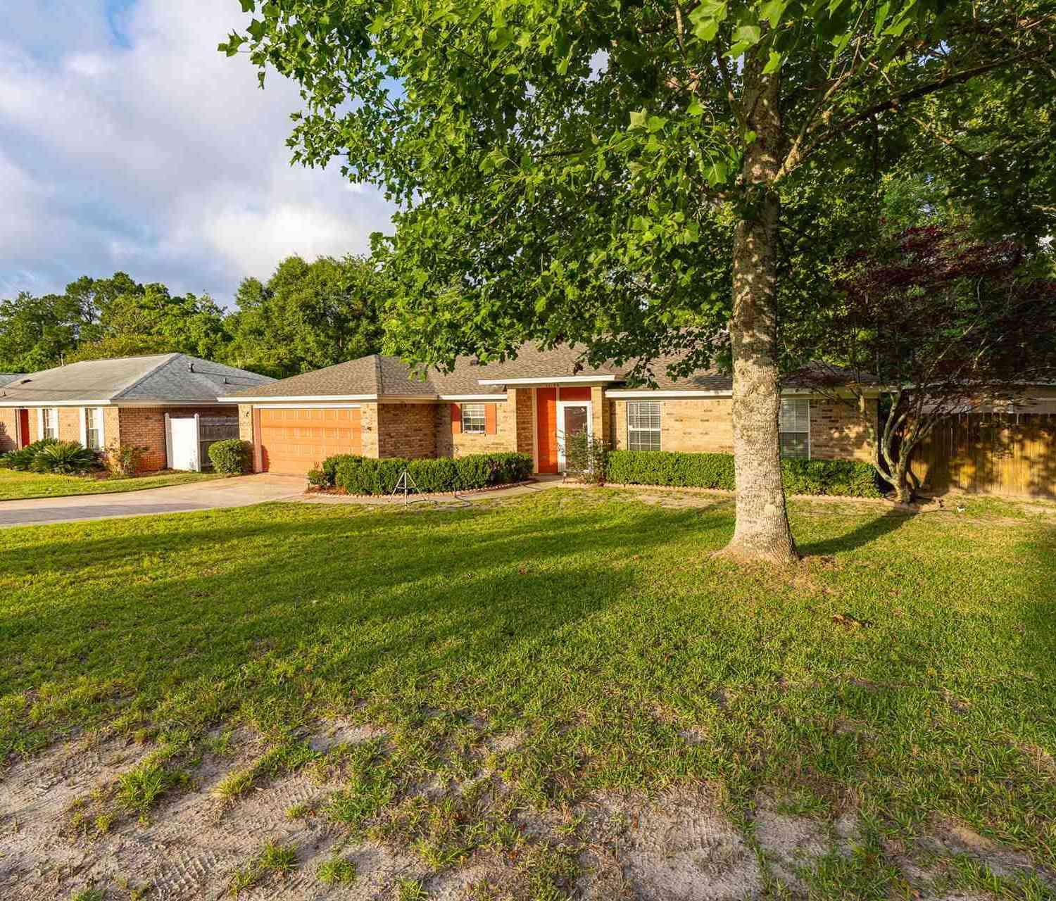 Homes For Sale - 11108 Pine Hill Dr<br/> Escambia County, Pensacola, FL 32506