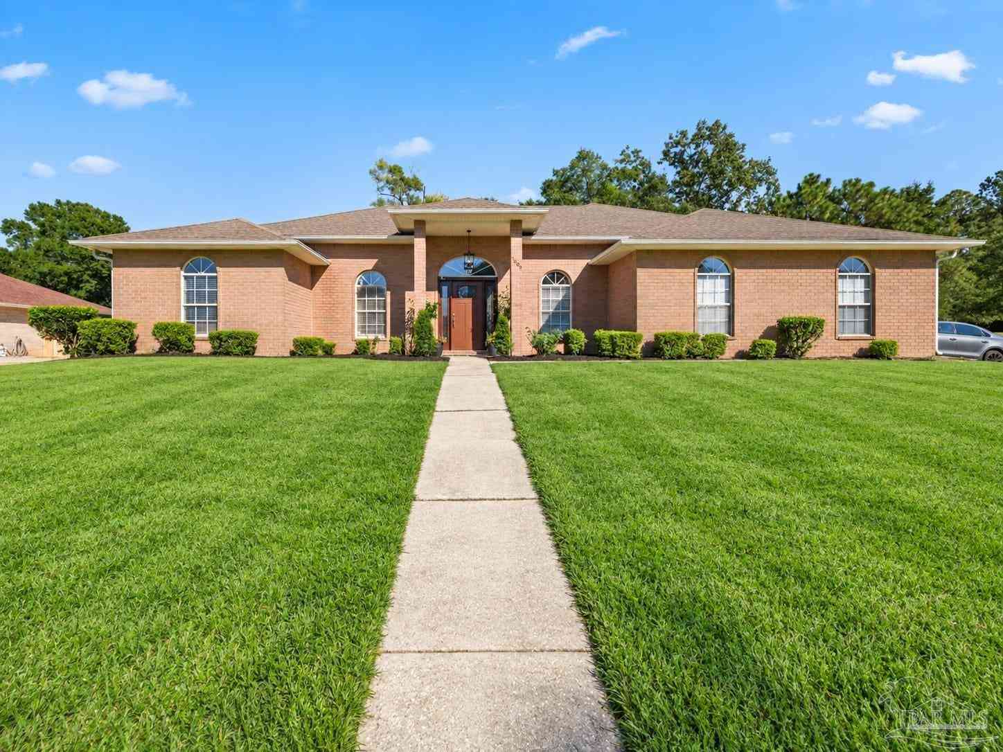 Homes For Sale - 3000 Ashbury Ln<br/> Cantonment, FL 32533