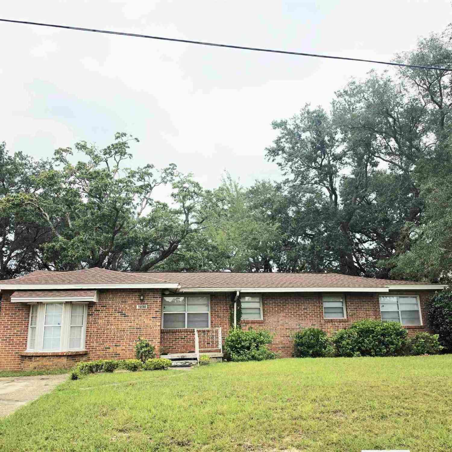 Homes For Sale - 1230 E Leonard St<br/> Escambia County, Pensacola, FL 32503