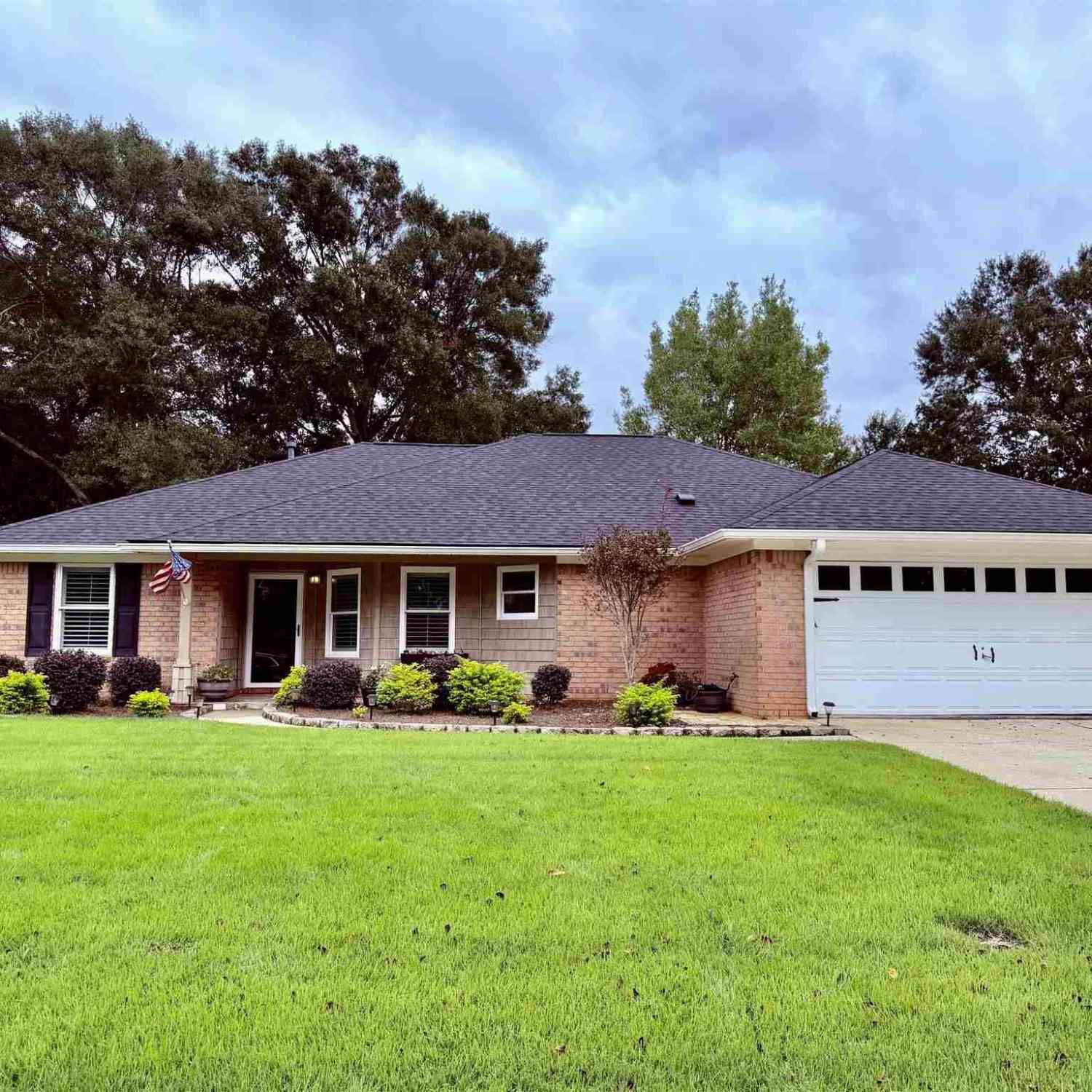 Homes For Sale - 2516 Southern Oaks Dr<br/> Escambia County, Cantonment, FL 32533