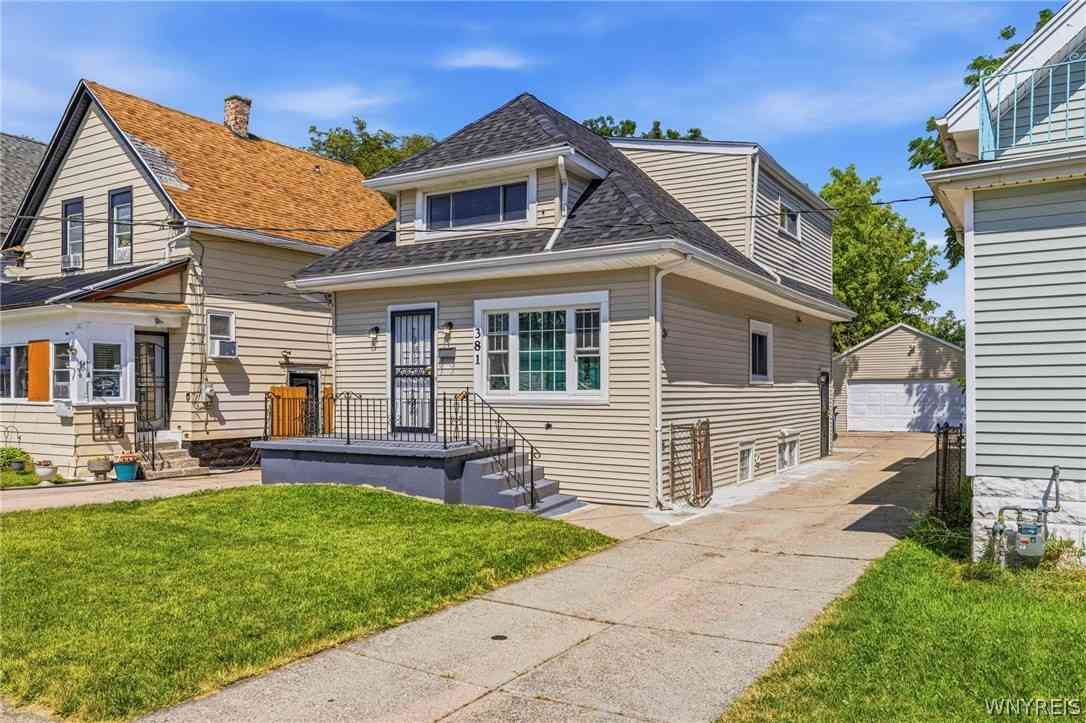 Homes For Sale - 381 Northumberland Avenue<br/> Buffalo, NY 14215