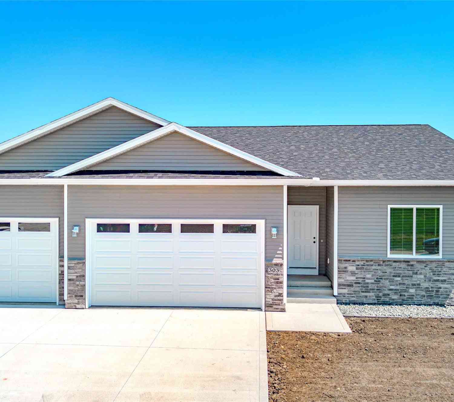 Homes For Sale - 303 Willow Street<br/> Baxter, IA 50028