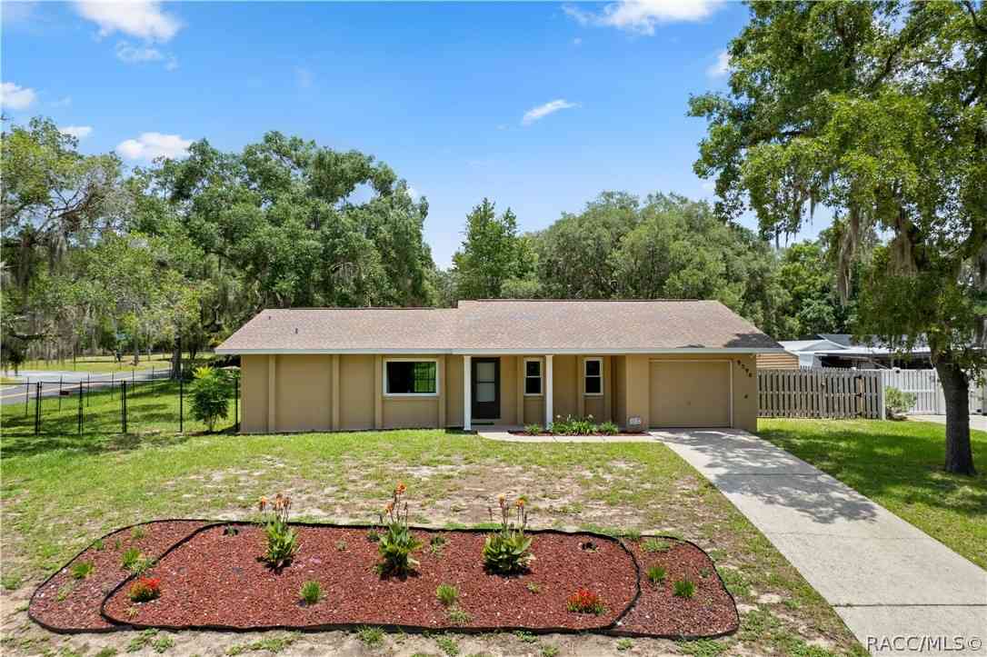 Homes For Sale - 9390 E Windwood Loop<br/> Inverness, FL 34450