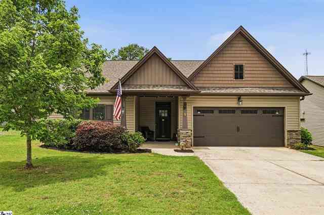 Homes For Sale - 803 Palmetto Station Way<br/> Pelzer, SC 29669