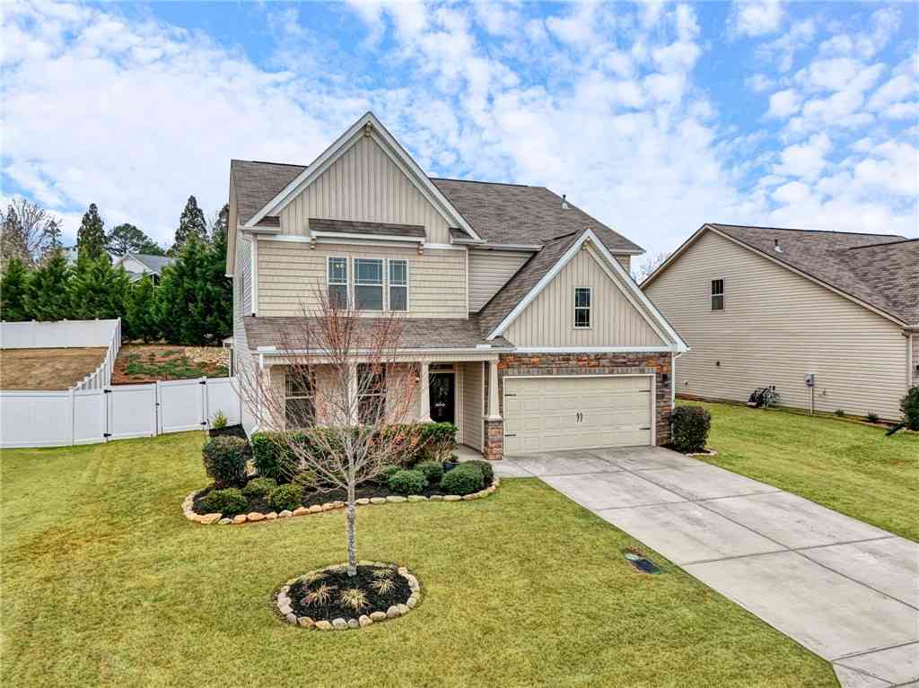 Homes For Sale - 108 Bluebell Lane<br/> Easley, SC 29642