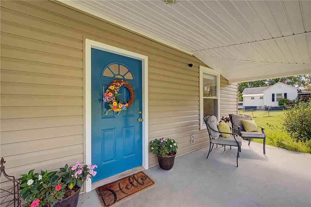 Homes For Sale - 312 Cateechee Trail<br/> Central, SC 29630