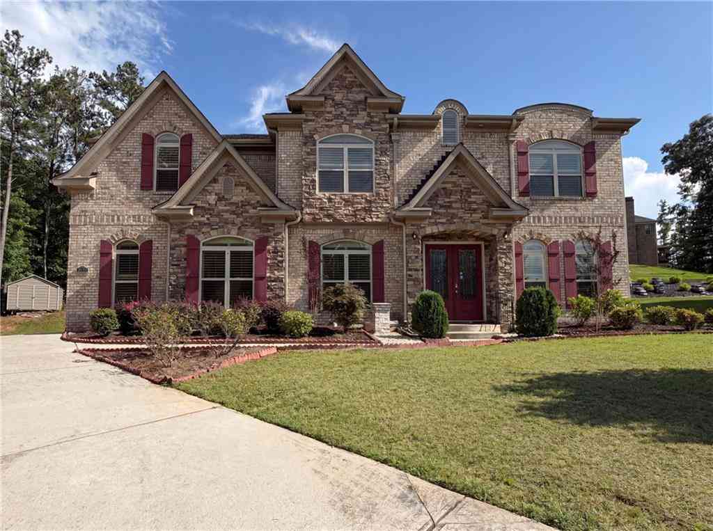 Homes For Sale - 332 Warwick Place<br/> Mcdonough, GA 30253