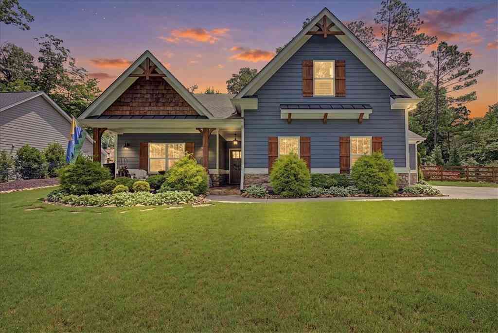 Homes For Sale - 102 Bear Drive<br/> Waleska, GA 30183