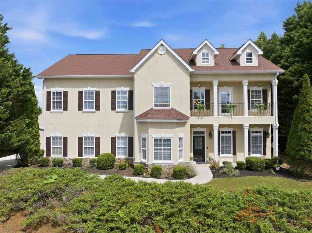 Homes For Sale - 730 River Rush Drive<br/> Sugar Hill, GA 30518