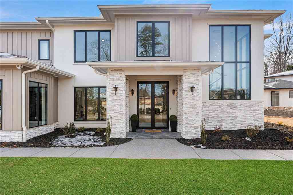 Homes For Sale - 4805 Moore Road<br/> Suwanee, GA 30024