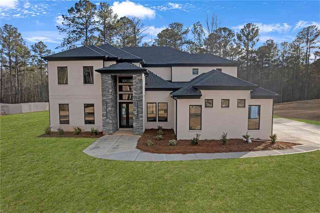 Homes For Sale - 70 Grassy Springs Court<br/> Oxford, GA 30054