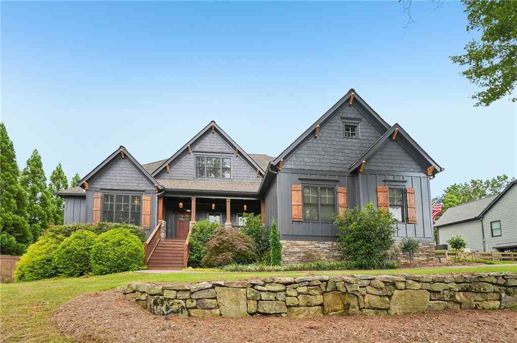 Homes For Sale - 109 Old Avery Drive<br/> Canton, GA 30115