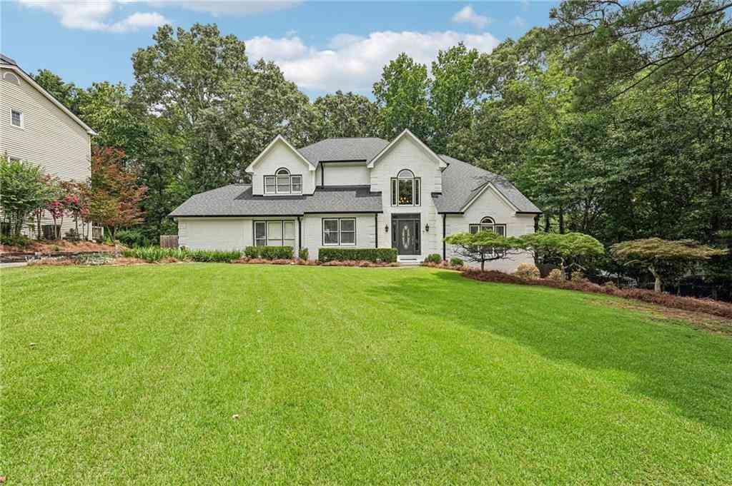 Homes For Sale - 5170 Forest Run Trace<br/> Johns Creek, GA 30022