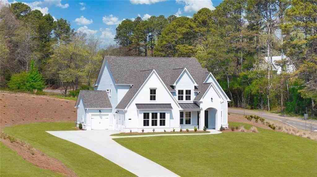 Homes For Sale - 8290 Creekside Overlook Drive<br/> Gainesville, GA 30506