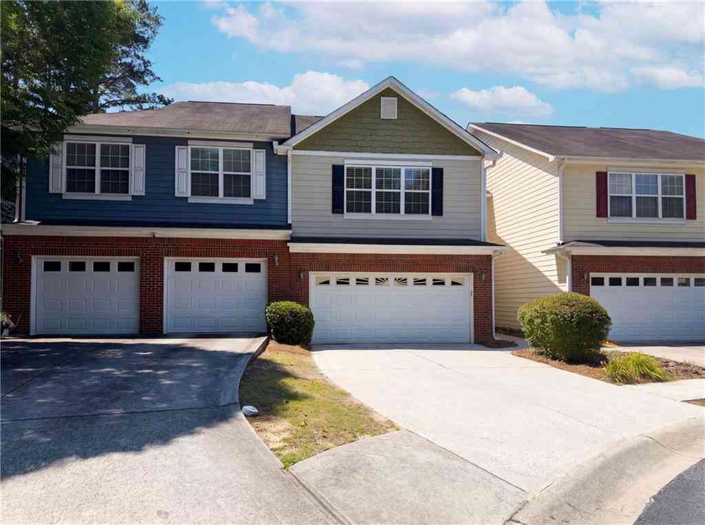 Townhouse For Sale - 1019 Ivydale Circle<br/> Lawrenceville, GA 30045