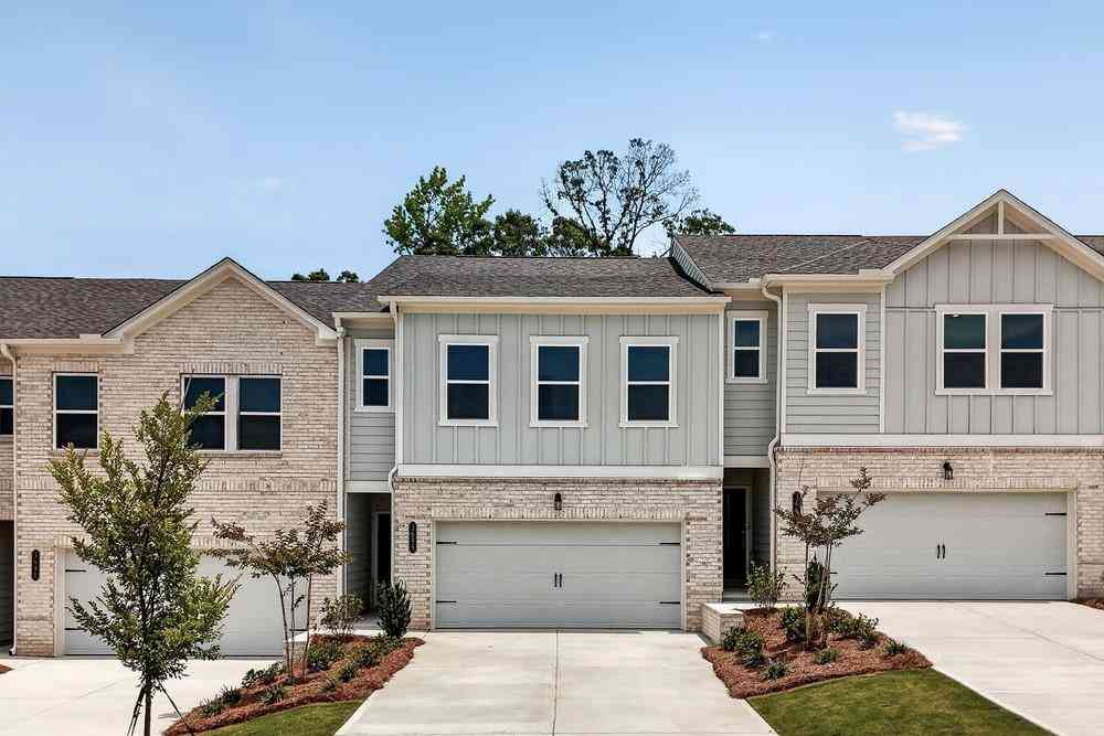 Townhouse For Sale - 3695 Sagecrest Drive<br/> Buford, GA 30519