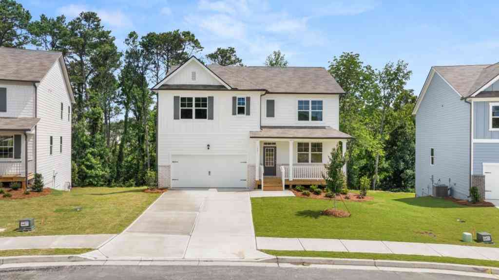 Homes For Sale - 1391 Lincoln Lane<br/> Braselton, GA 30517