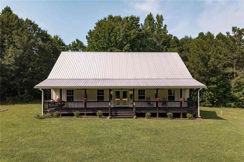 Homes For Sale - 930 James Holcomb Road<br/> Hull, GA 30646