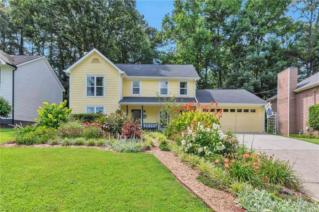 Homes For Sale - 6697 Gunstock Lane<br/> Tucker, GA 30084