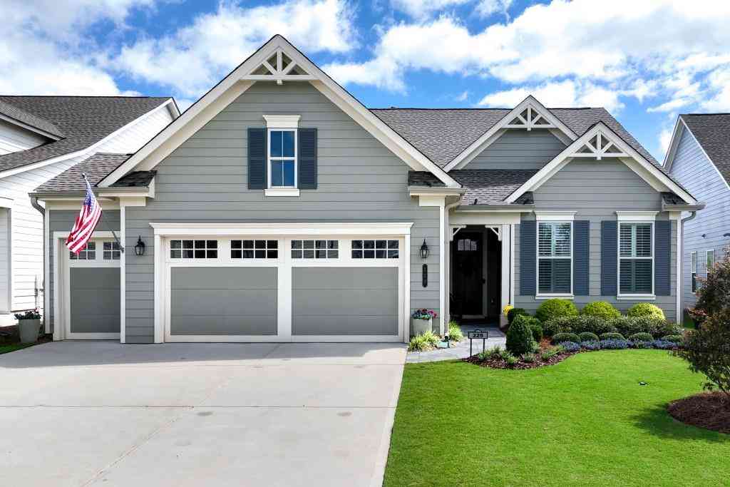 Homes For Sale - 229 Sharp Trail<br/> Hoschton, GA 30548