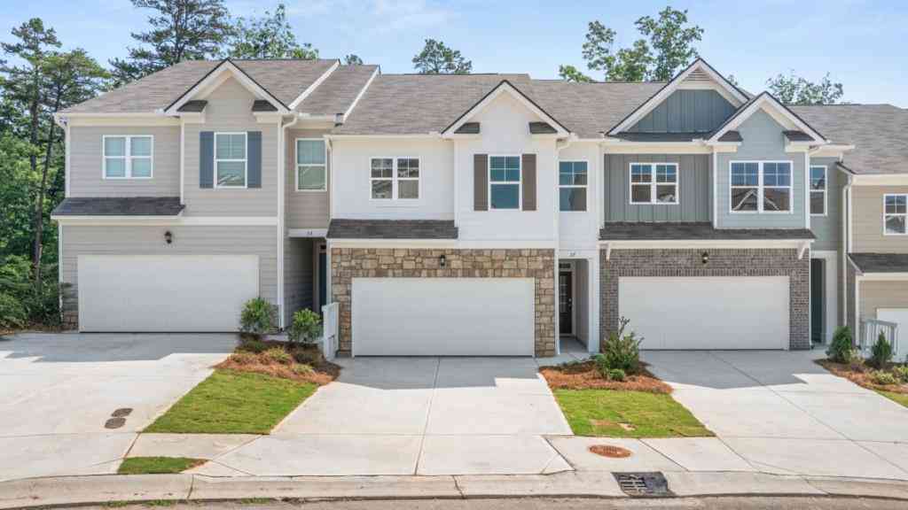 Townhouse For Sale - 37 Rustin Ridge<br/> Dahlonega, GA 30533