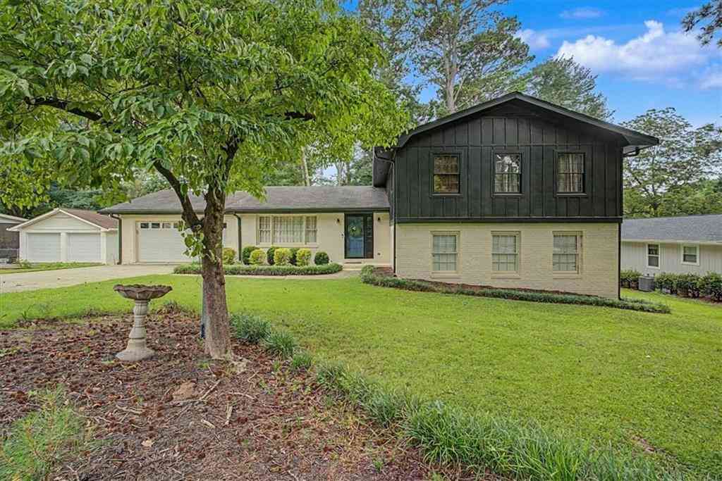 Homes For Sale - 2204 Pine Point Drive<br/> Lawrenceville, GA 30043