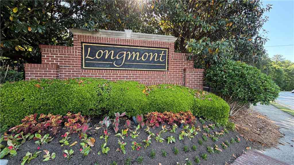 Homes For Sale - 1977 Longmont Drive<br/> Lawrenceville, GA 30044